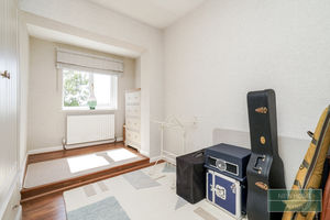 Photo 5- click for photo gallery
